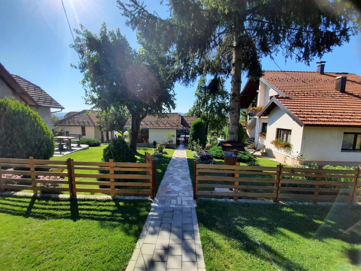Seoski Turizam Melovic Rozanstvo Zewnętrze zdjęcie