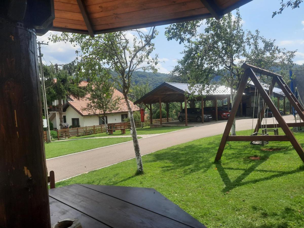 Seoski Turizam Melovic Rozanstvo Zewnętrze zdjęcie