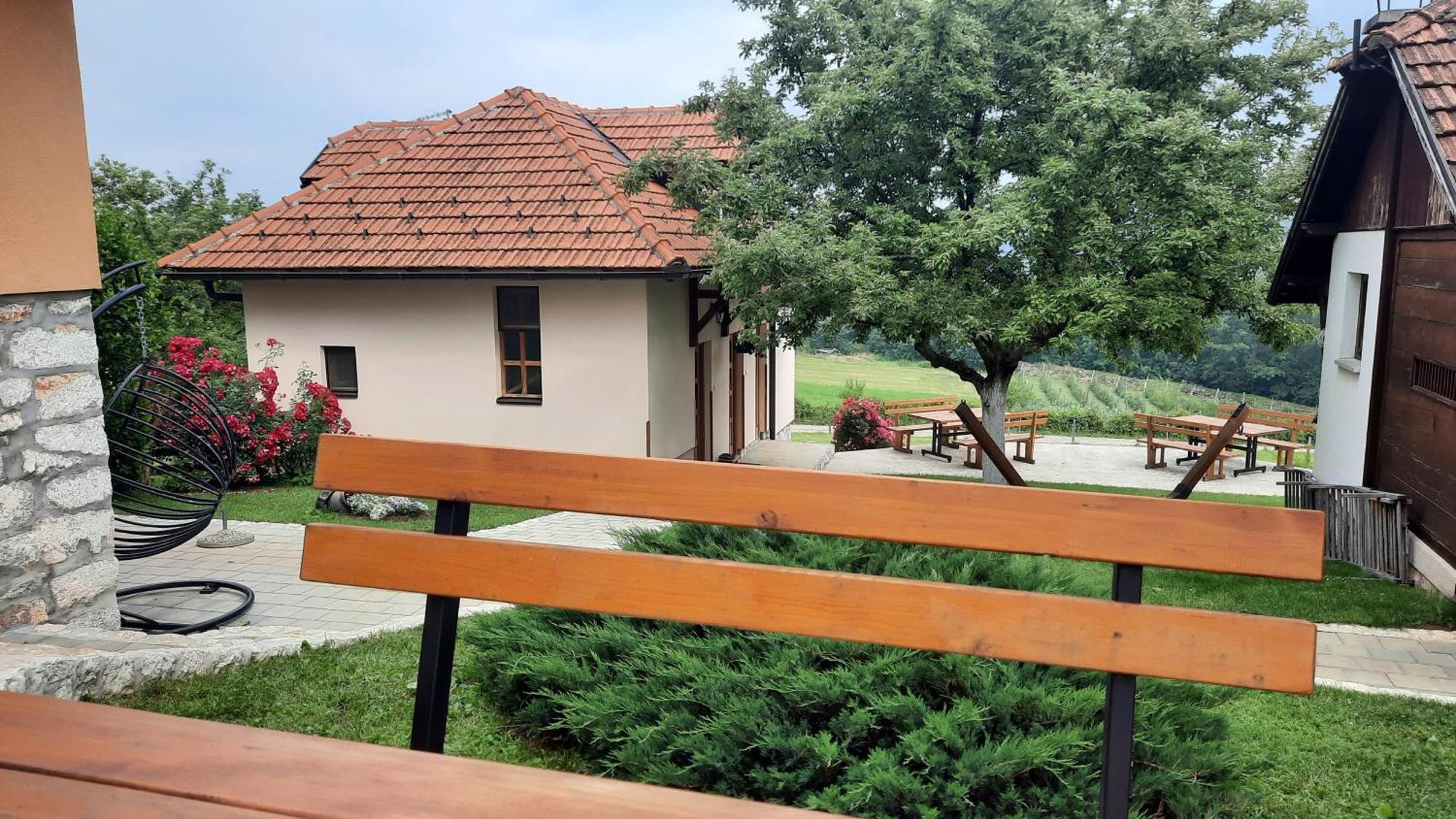 Seoski Turizam Melovic Rozanstvo Zewnętrze zdjęcie