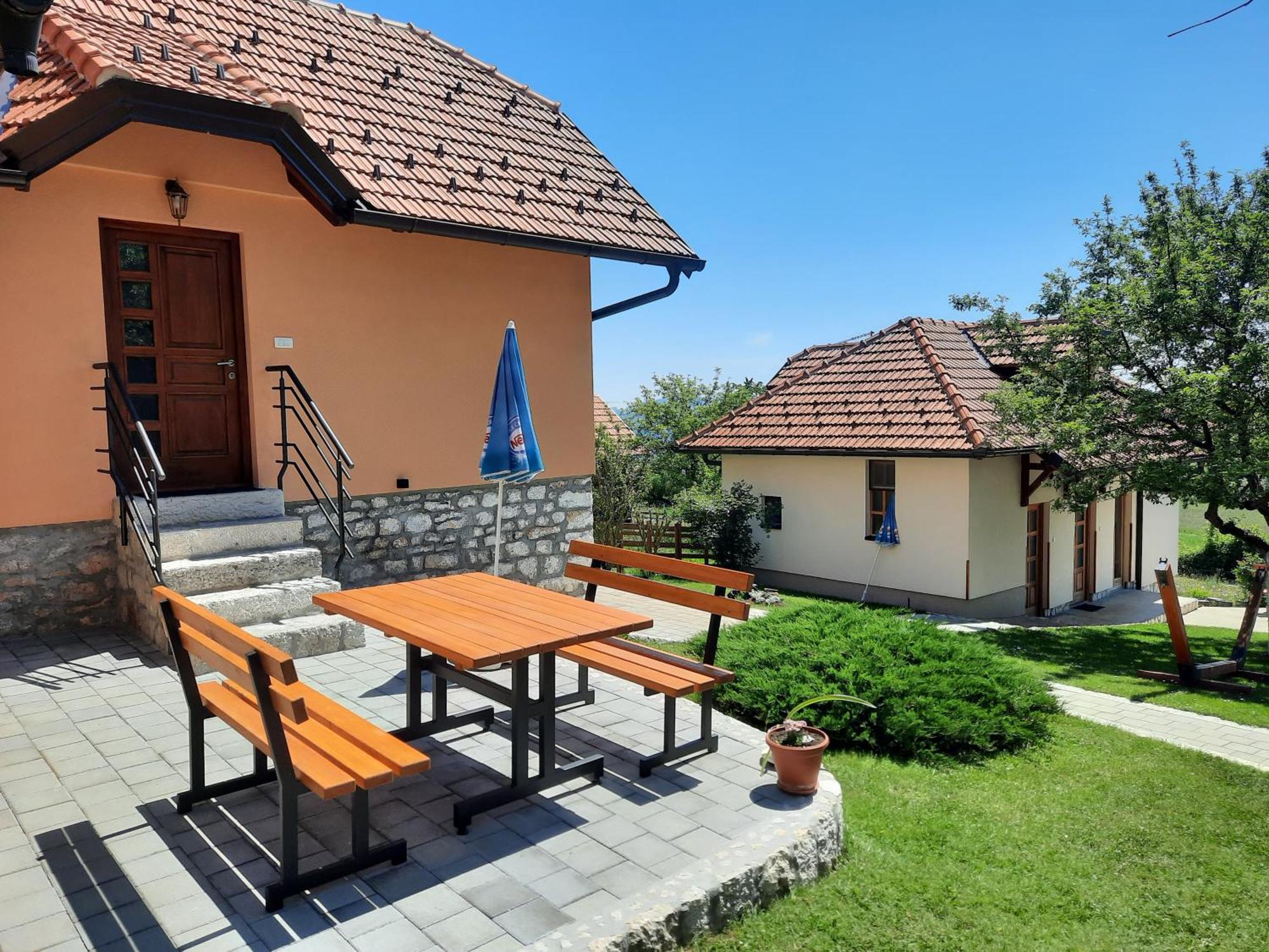 Seoski Turizam Melovic Rozanstvo Zewnętrze zdjęcie