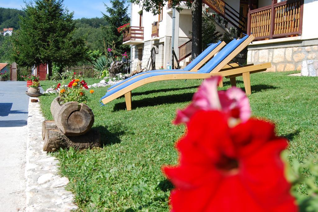 Seoski Turizam Melovic Rozanstvo Zewnętrze zdjęcie